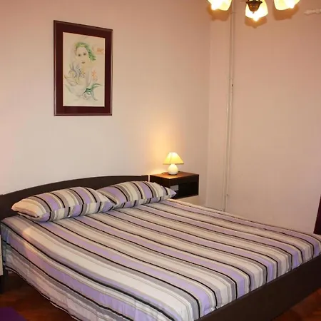 Apartman Grosse In Mit Eigenem Balkon *