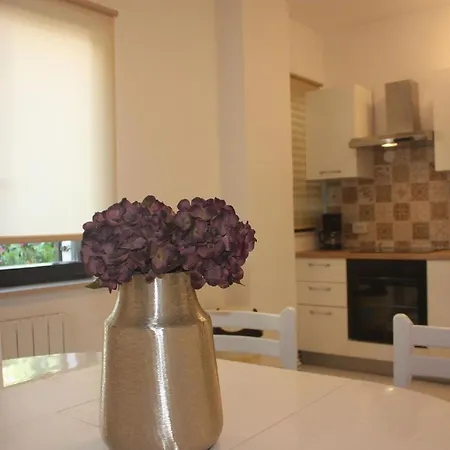 Grosse In Mit Eigenem Balkon * Pjescana Uvala