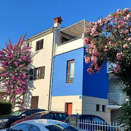 Apartman Grosse In Mit Eigenem Balkon *