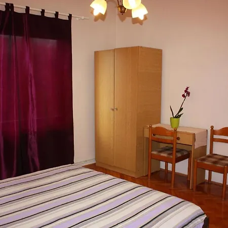 Apartment Grosse In Mit Eigenem Balkon *